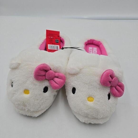 Sanrio Hello Kitty Women's Slippers - Size 7/8 NWT - Picture 2 of 12